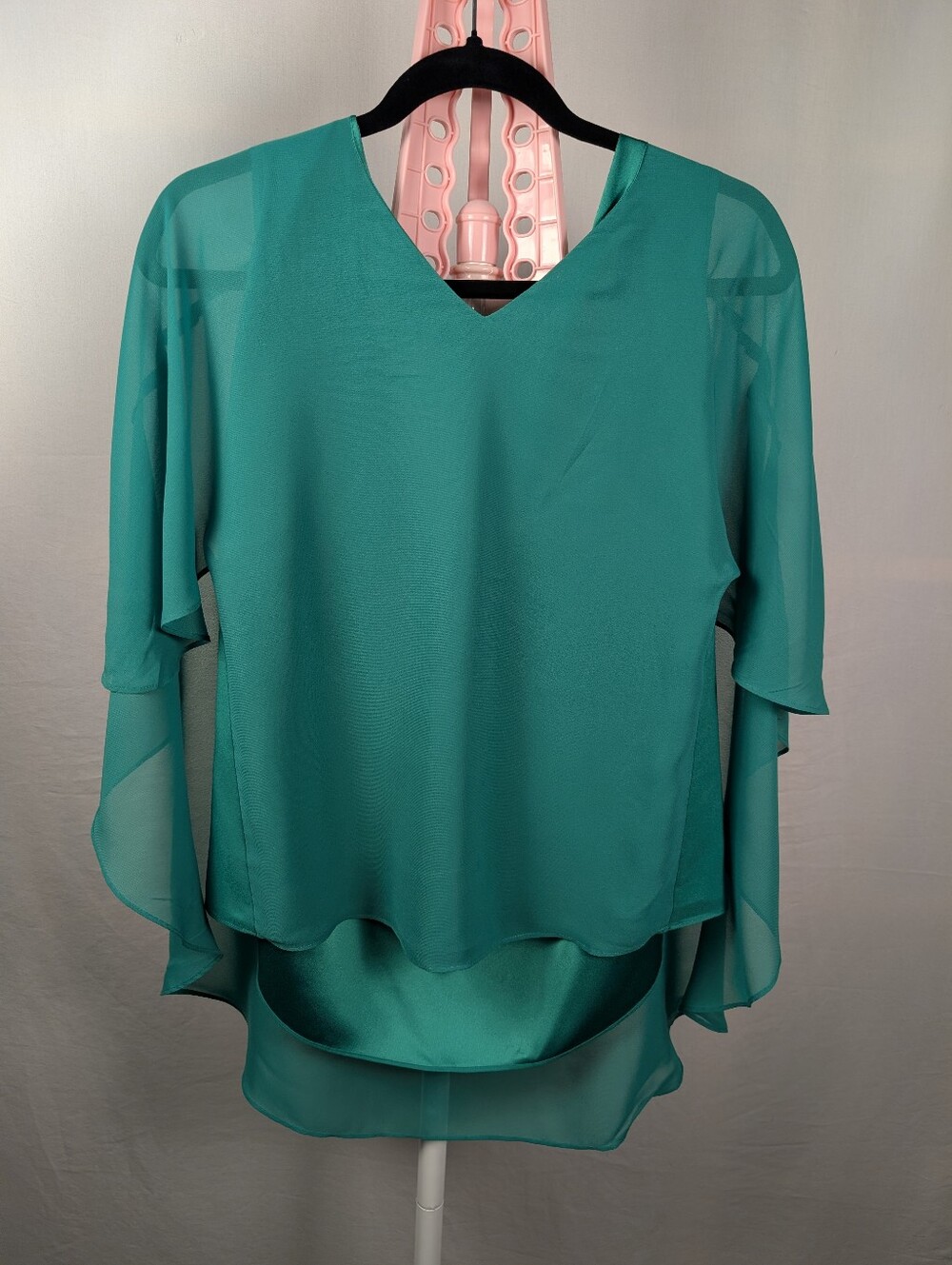 NWT Le Gali Emerald Green Chiffon Overlay Blouse Size Large